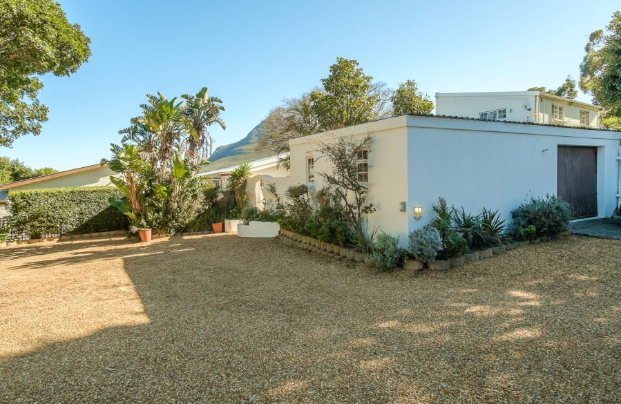 6 Bedroom Property for Sale in De Goede Hoop Western Cape